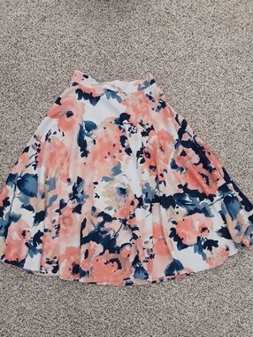 Lara Fashion Women's Floral Skirt - Coral & Navy Size Small